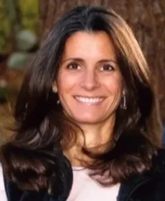 Dr. Carol DeFrança, orthopedic chiropractor and functional nutritionist